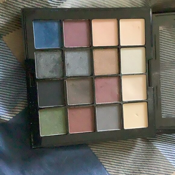 NYX Eye Shadow New in Box - Picture 2 of 2
